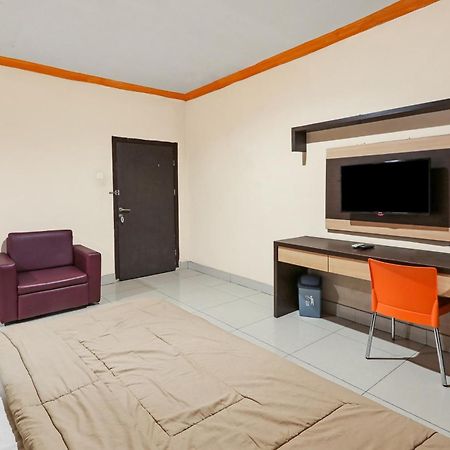 Collection O 93163 Hotel Grand Kartika Parepare Εξωτερικό φωτογραφία