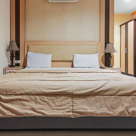 Collection O 93163 Hotel Grand Kartika Parepare Εξωτερικό φωτογραφία