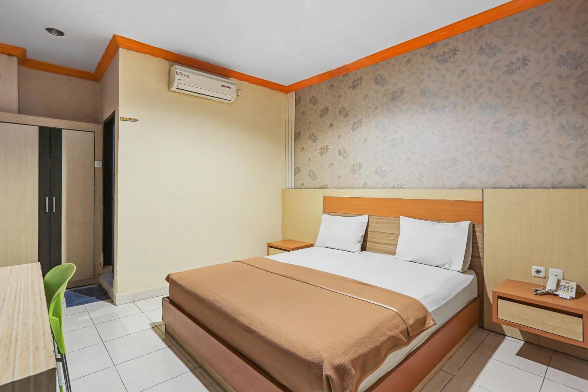 Collection O 93163 Hotel Grand Kartika Parepare Εξωτερικό φωτογραφία