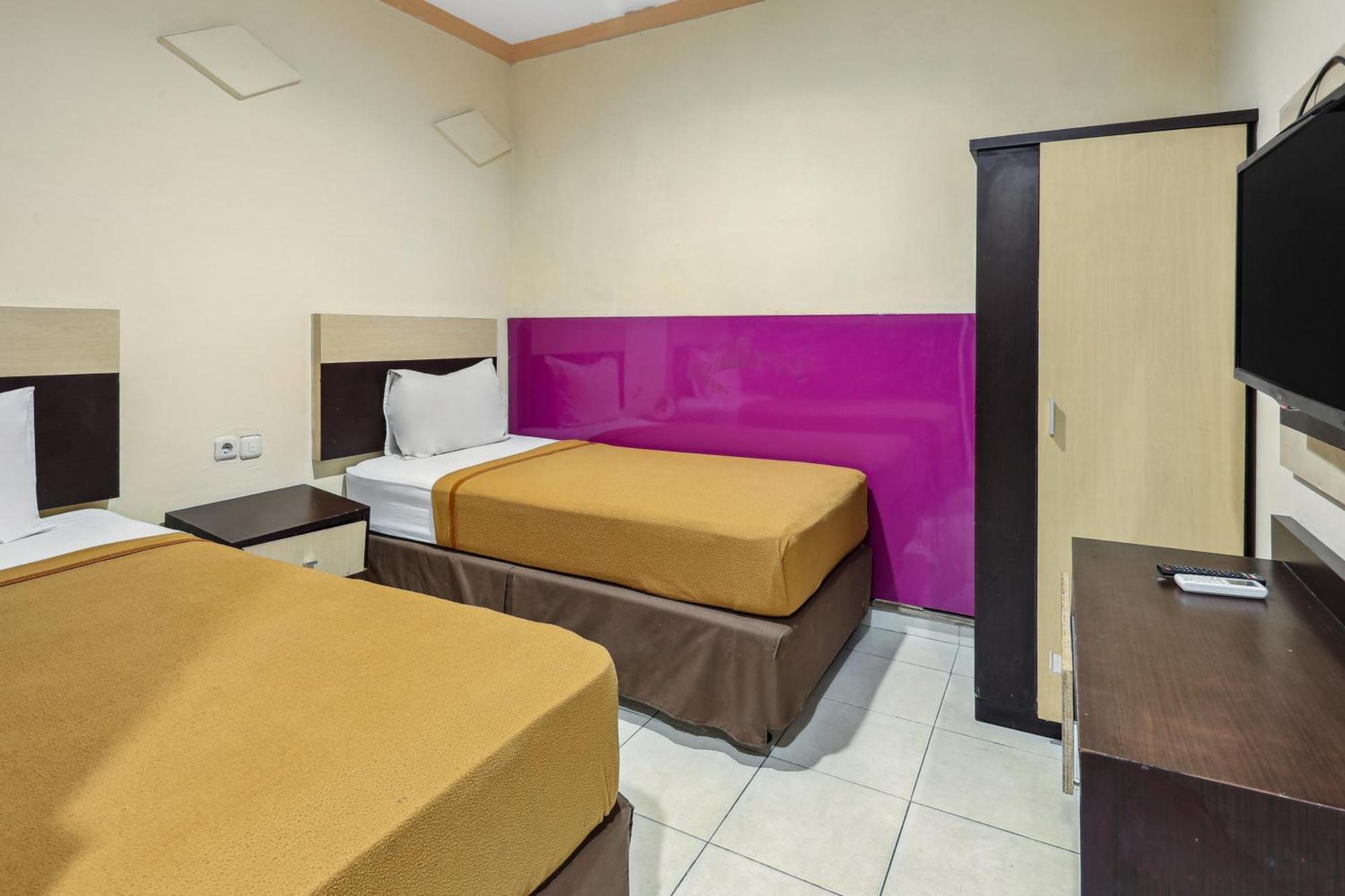 Collection O 93163 Hotel Grand Kartika Parepare Εξωτερικό φωτογραφία