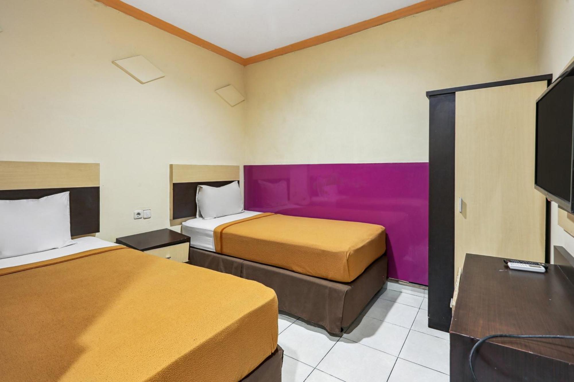 Collection O 93163 Hotel Grand Kartika Parepare Εξωτερικό φωτογραφία